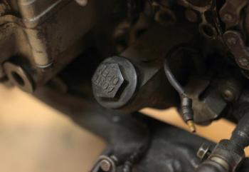 AHASS Ingatkan Pentingnya Pemeriksaan Karet Penutup Baut Mesin Motor Honda